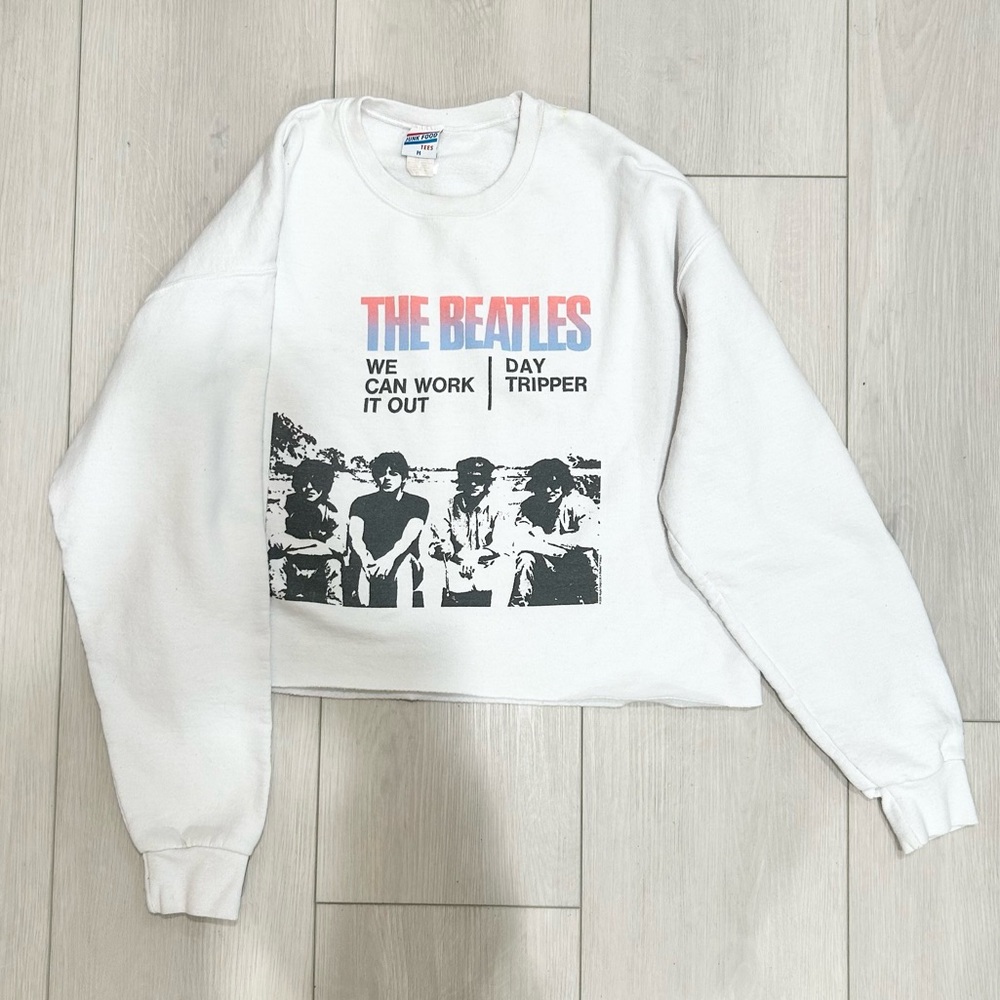 Junk Food NWOT Beatles Graphic Cropped Sweatshirt Size M